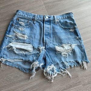 Distressed Levi 501 shorts